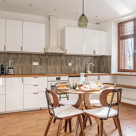 Cozy With Great Views - 4p Paris