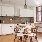 Cozy With Great Views - 4p París